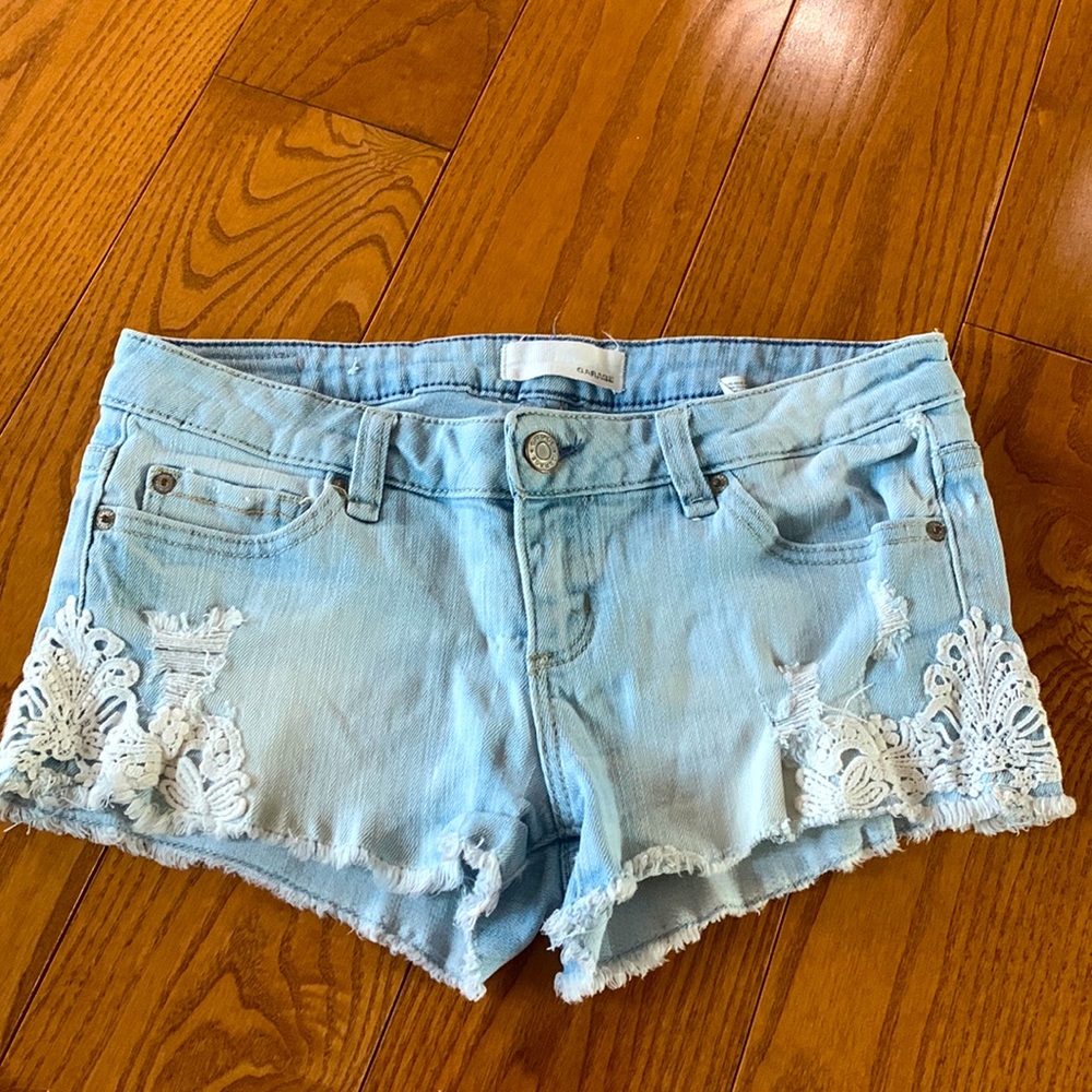 💛2/$20 Garage denim shorts size 3